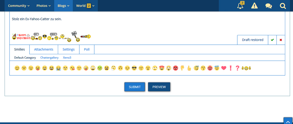 Default Smiley Group - Chattergallery