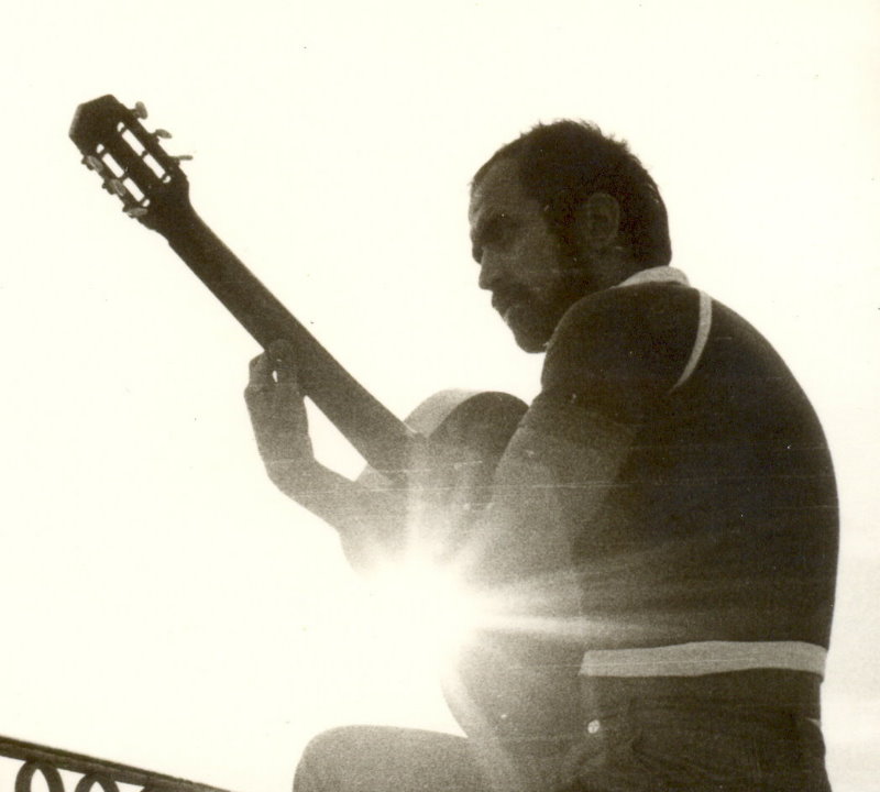 Early-Years-with-Guitar_artisti-konstantini.eu_1