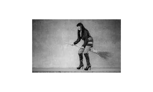 ❝Fliegende Hexe❞ Queen of Swiss 10