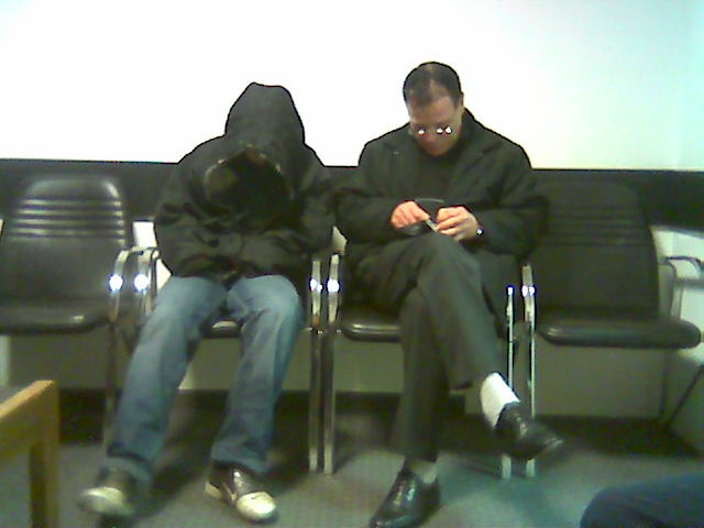 Freakz in waiting room at doctor 2007