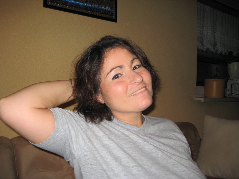 Elke X