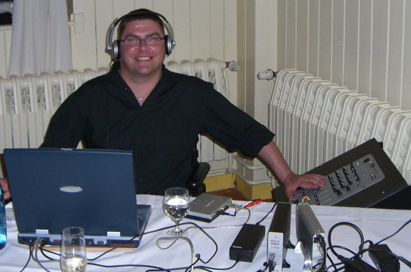 DJ Uwi372004
