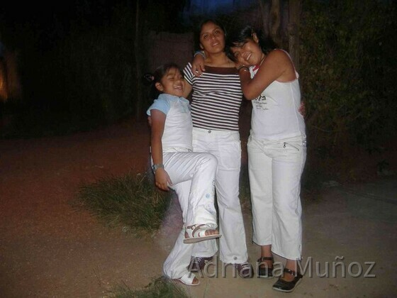 Adriana Muñoz with Mother and Sister